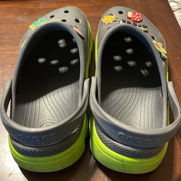 Crocs - Picture 2 of 3